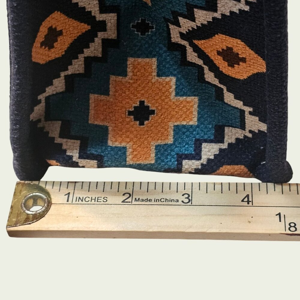 Wrangler Women's Southwestern Print Dual Sided Wide Canvas Tote 17 X 5 X 13 - Picture 16 of 16
